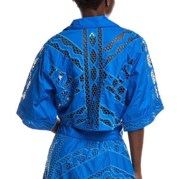 Farm Rio Striped Richelieu Blouse NWOT Tie Front Eyelet Women’s Size M Blue - Picture 4 of 5